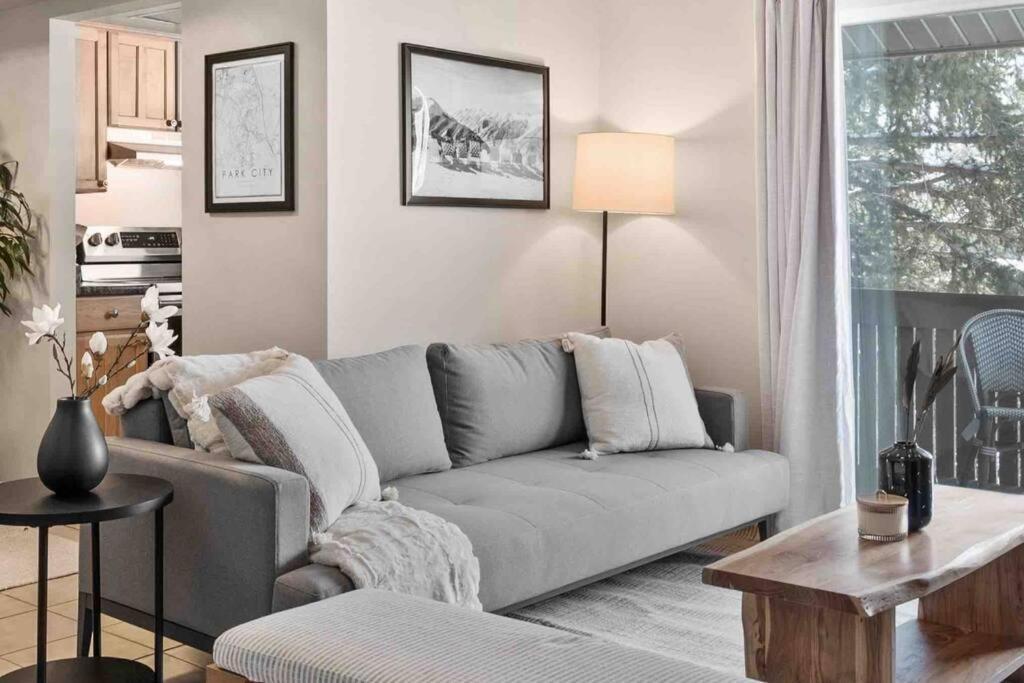 Cozy Top Floor Condo With Mountain Views Park City Esterno foto